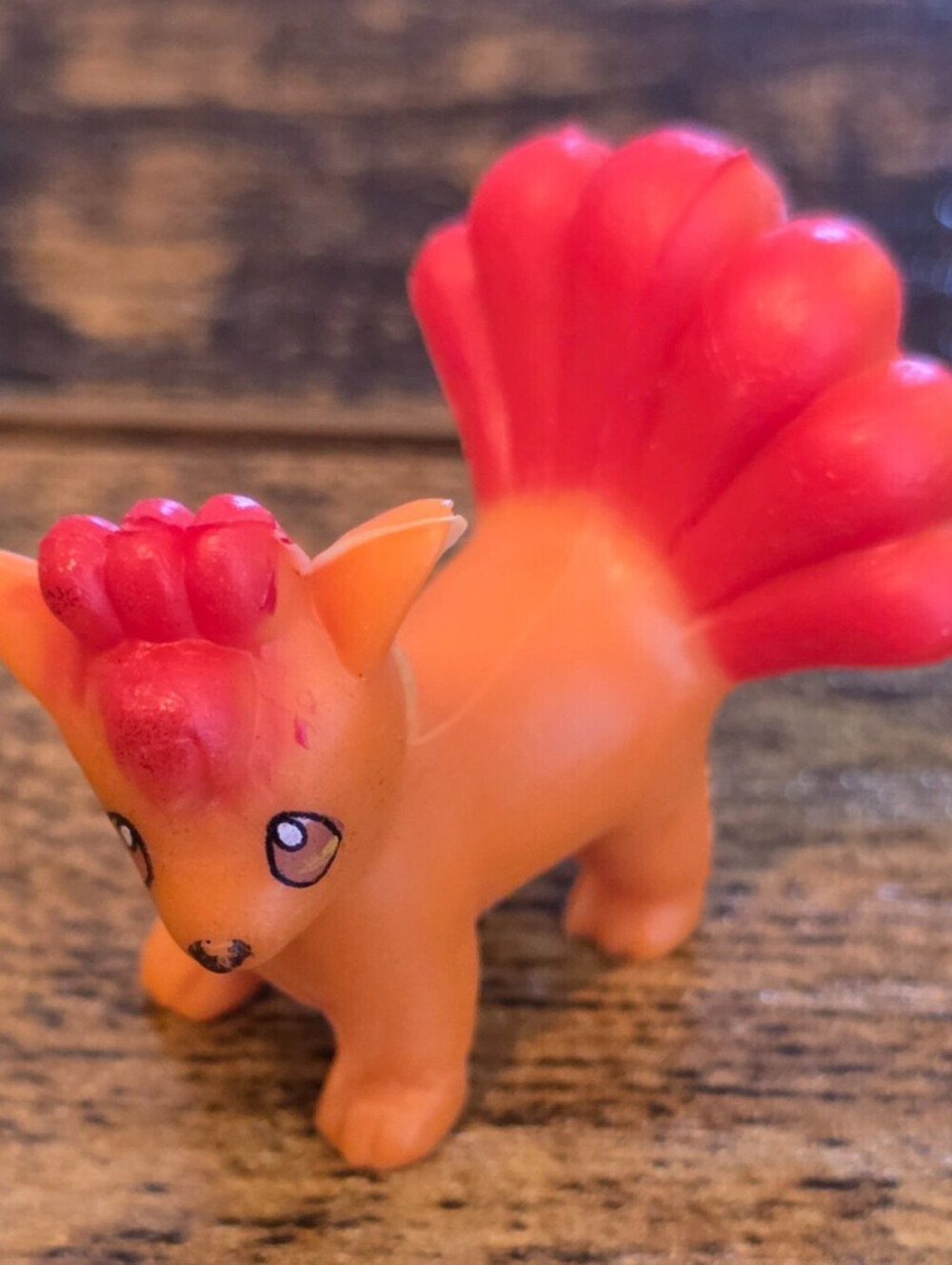 Vintage Nintendo Pokemon R/L R/L.W 1" Mini Figure Dark Orange Vulpix